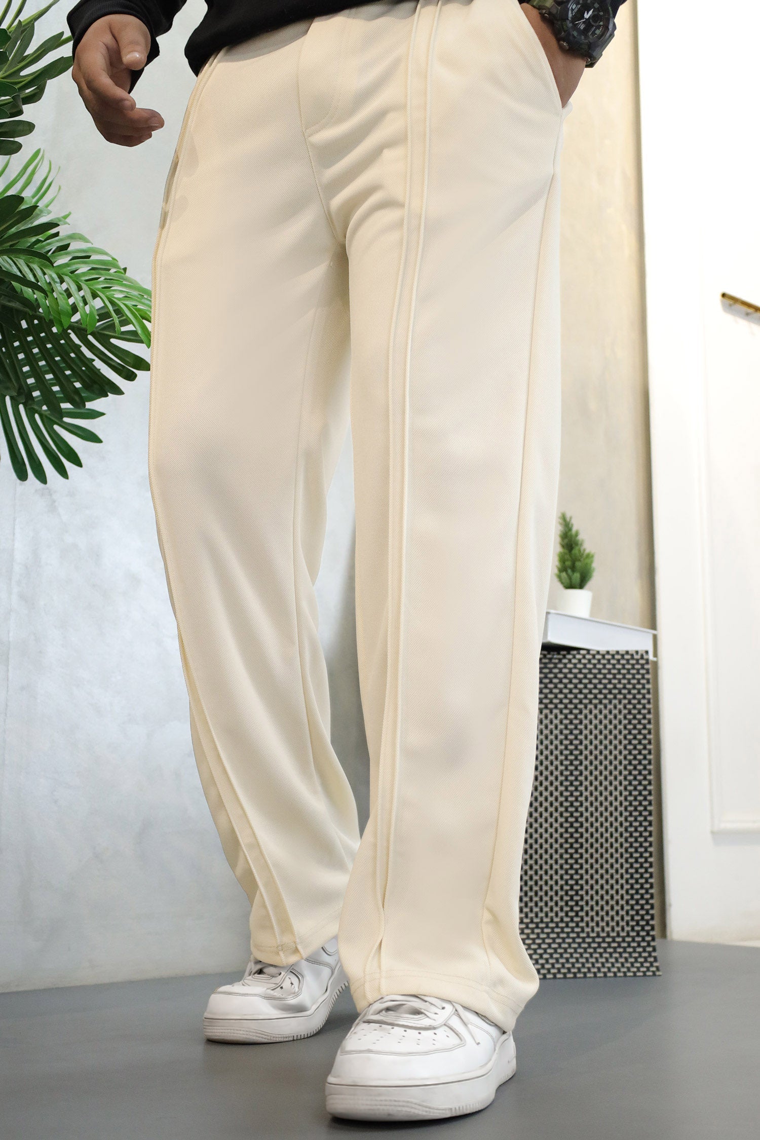 Previous Next  Skip to product information PreviousNext 30% off     Turbo Poplin Front-Double Line Trouser