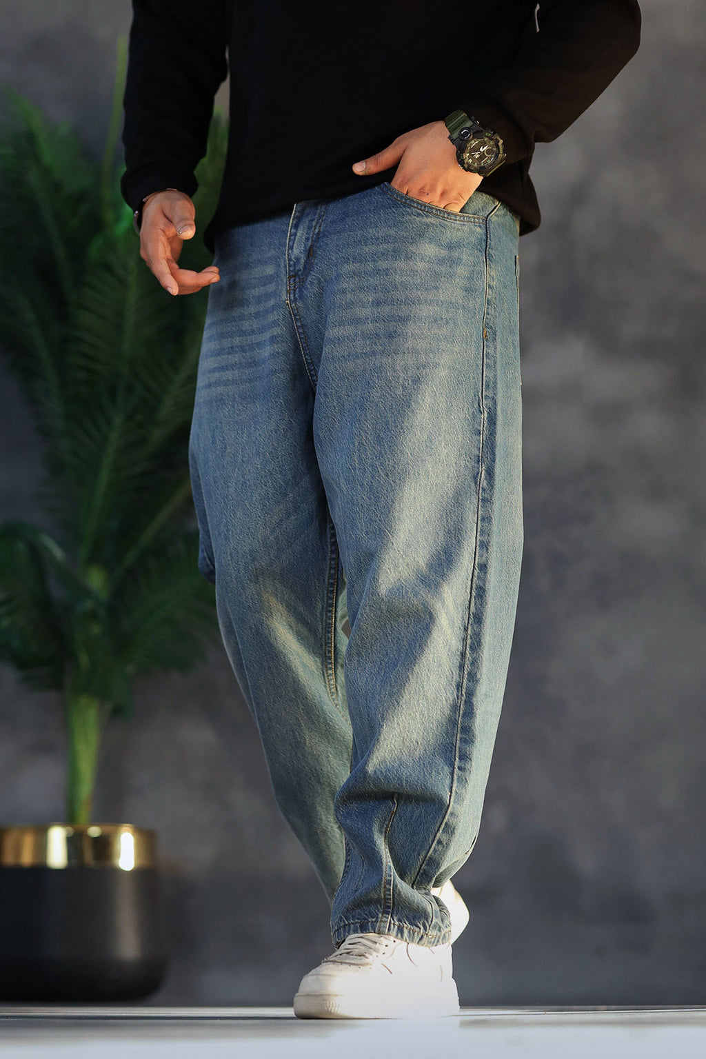 Bottom Plate Denim Baggy Jeans