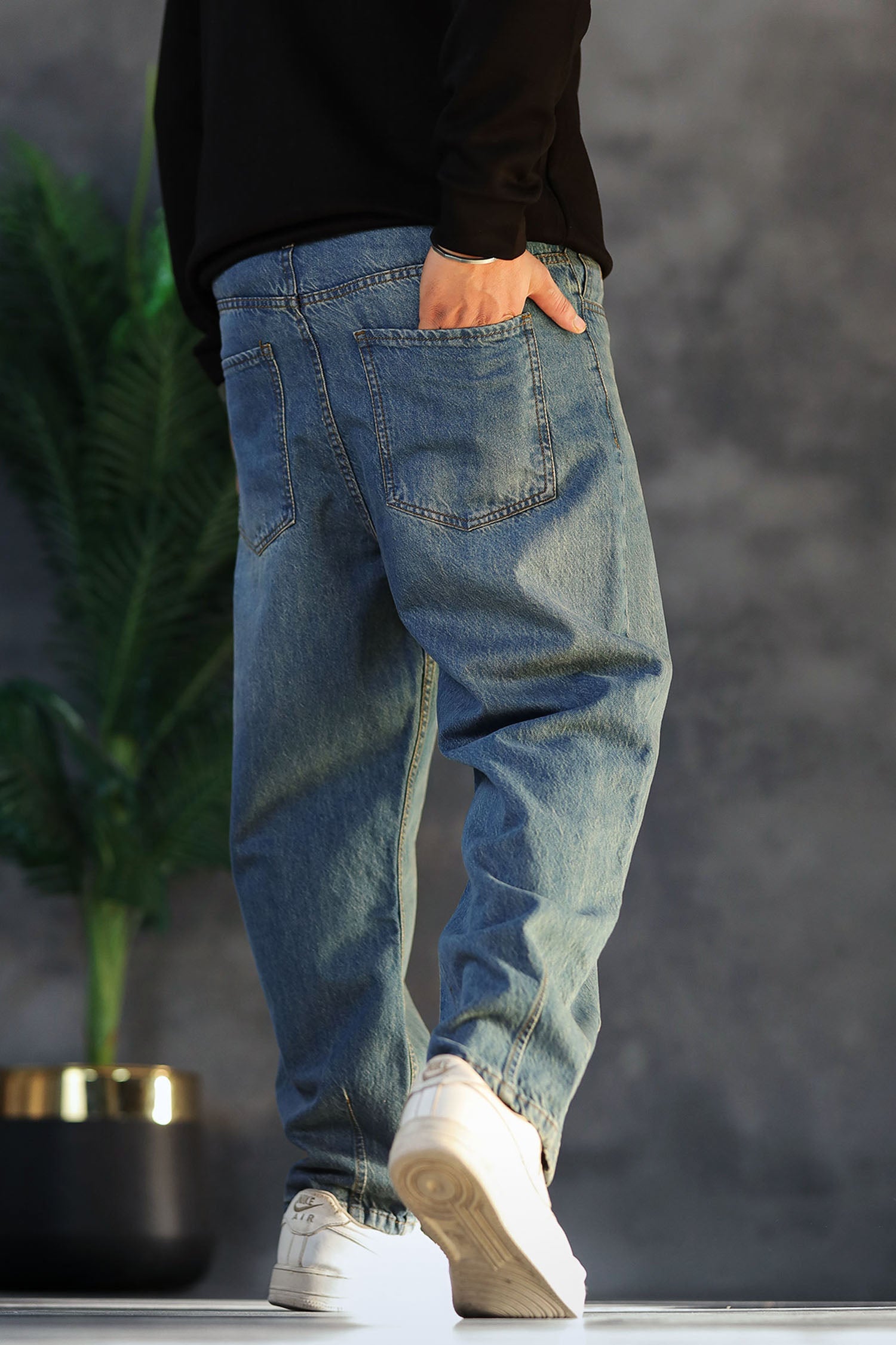 Bottom Plate Denim Baggy Jeans