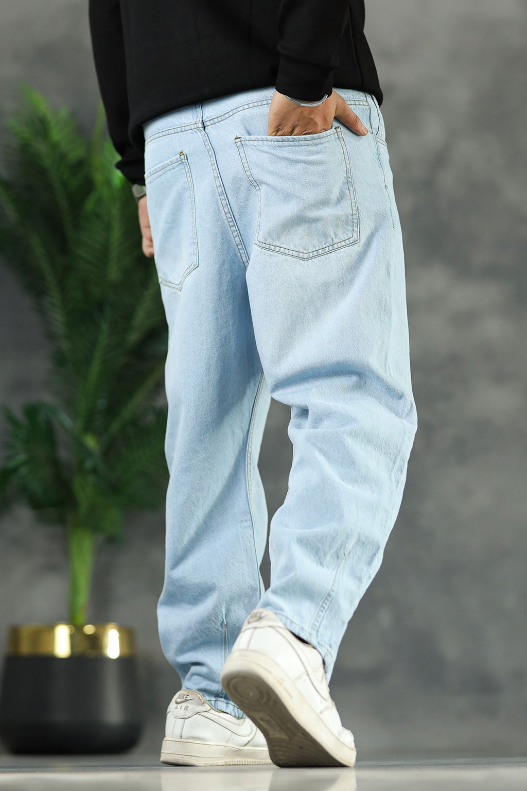 Bottom Plate Denim Baggy Jeans