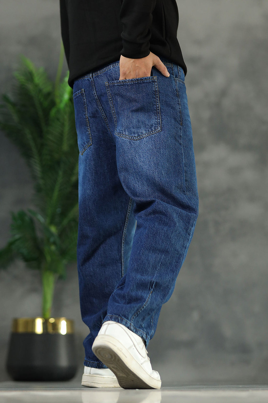 Bottom Plate Denim Baggy Jeans