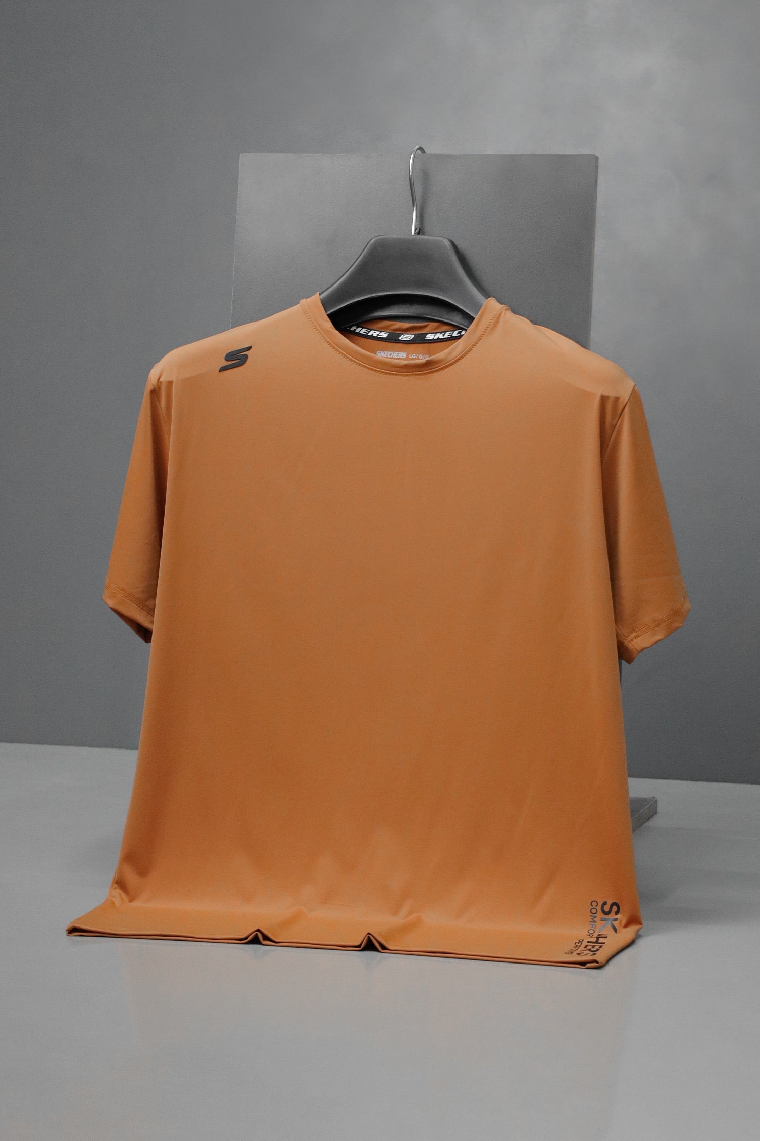 Next  Skip to product information PreviousNext 30% off Skchr Breathable Sweat-Wicking Activewear Dry-Fit Tee