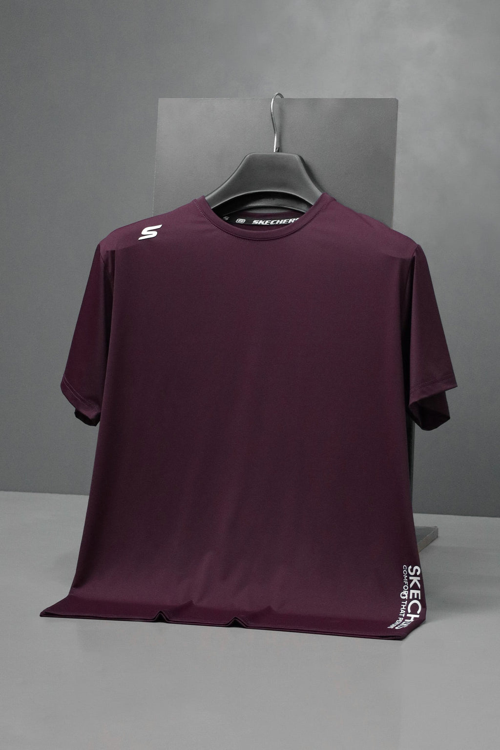 Next  Skip to product information PreviousNext 30% off Skchr Breathable Sweat-Wicking Activewear Dry-Fit Tee